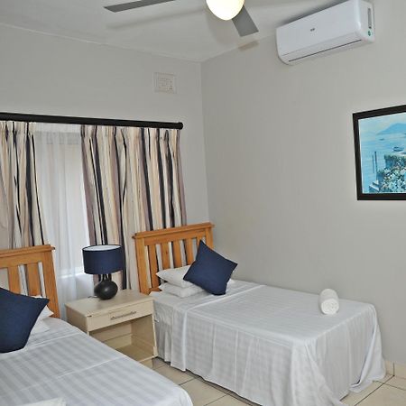 Sunrise Beach Resort Amanzimtoti Exteriör bild