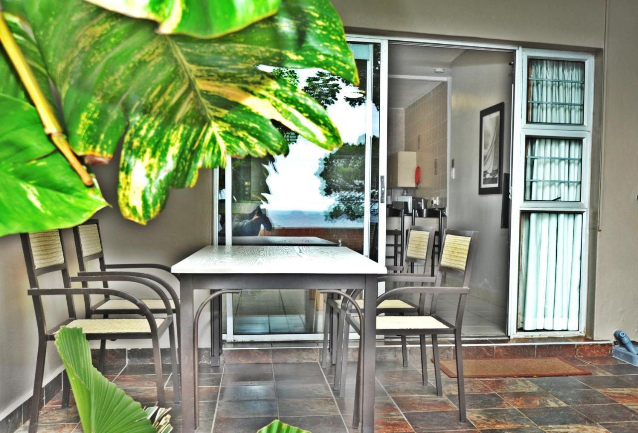 Sunrise Beach Resort Amanzimtoti Exteriör bild