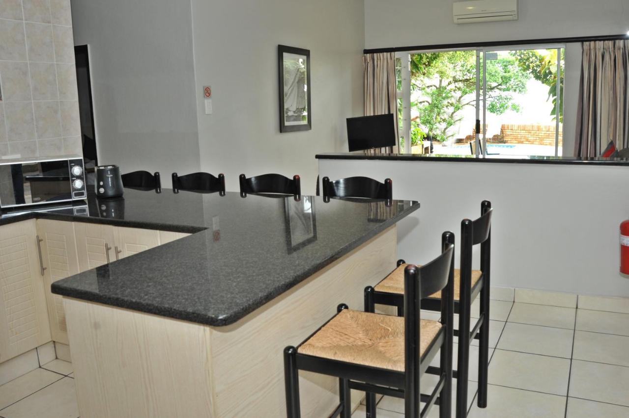 Sunrise Beach Resort Amanzimtoti Exteriör bild